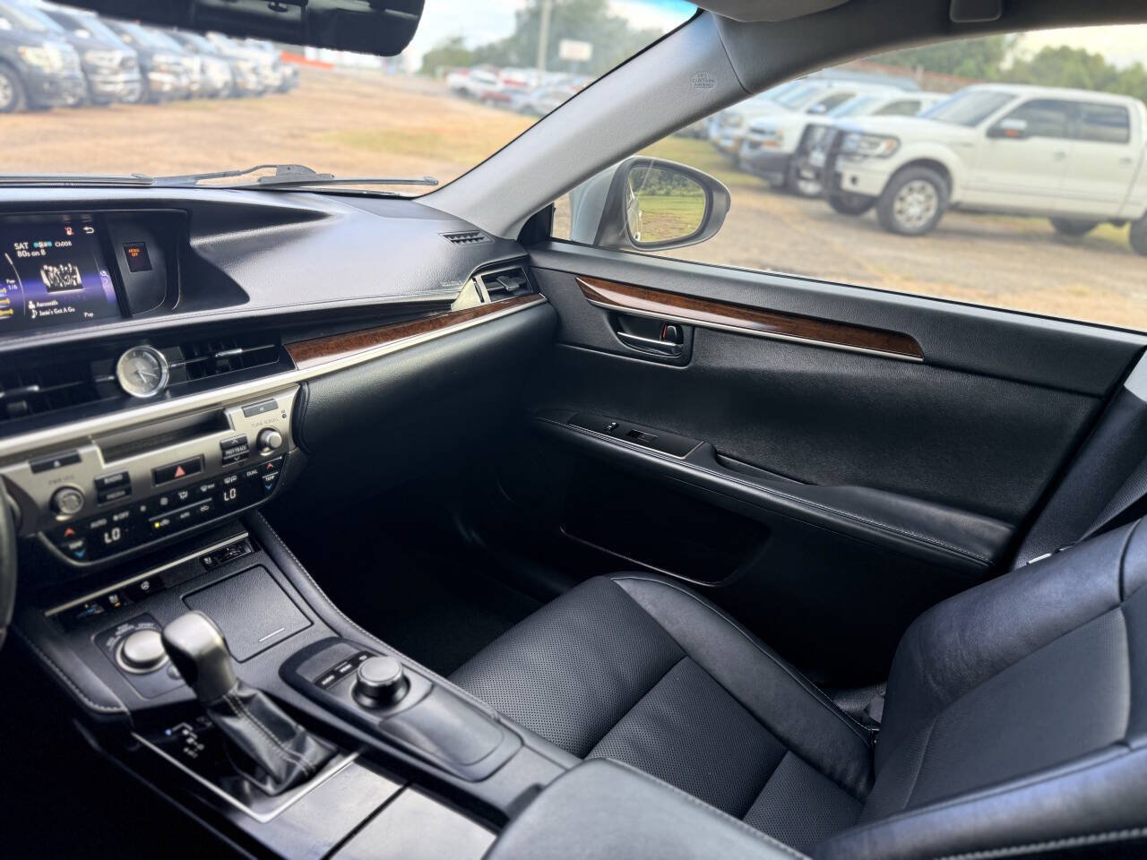 Used 2017 Lexus ES 350 FWD image 19