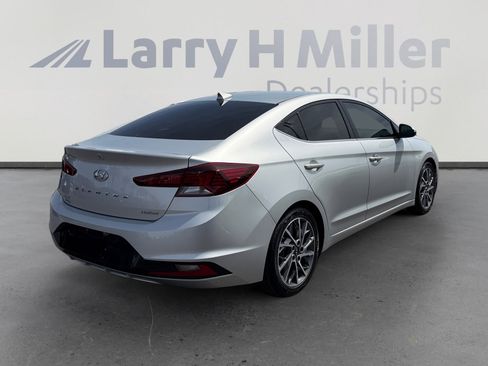 Used 2020 Hyundai Elantra Limited image 5
