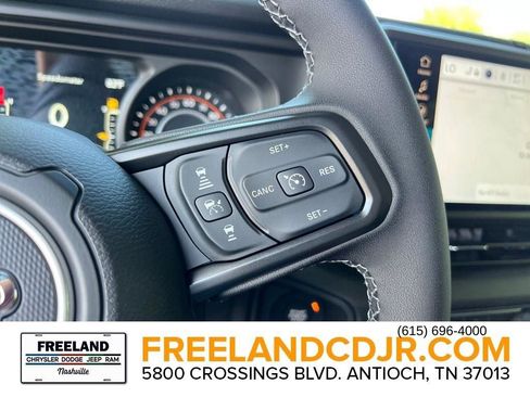 New 2025 Jeep Gladiator Sport AWD/4WD image 11