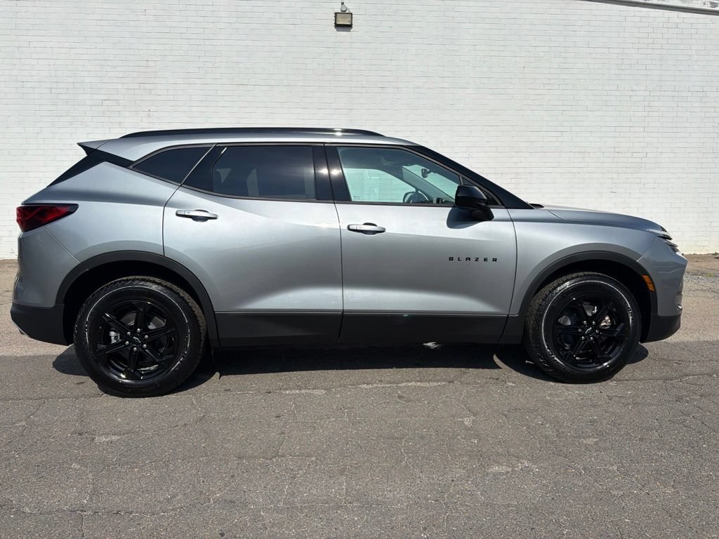 New 2026 Chevrolet Blazer LT w/ Convenience Package FWD image 1