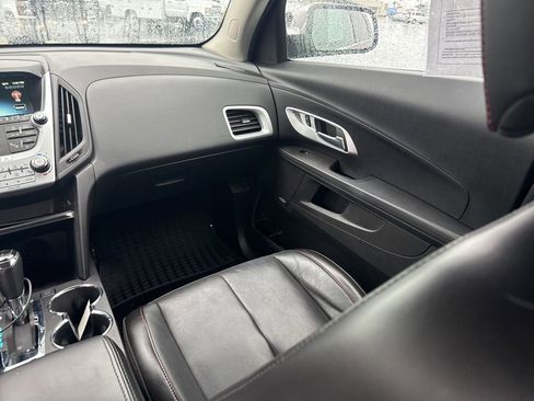 Used 2016 Chevrolet Equinox LTZ w/ Enhanced Convenience Package image 16