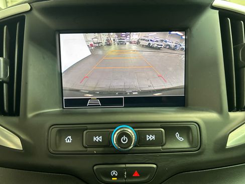 Used 2024 GMC Terrain SLE AWD/4WD image 5