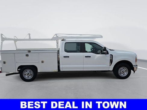 Used 2024 Ford F250 XL w/ XL Chrome Package RWD image 2