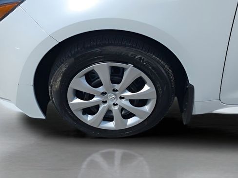 Used 2026 Toyota Corolla LE FWD image 28