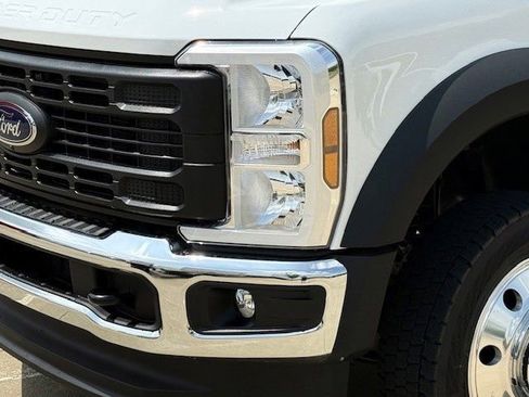 New 2026 Ford F450 XL w/ XL Driver Assist Package AWD/4WD image 9