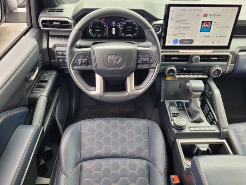 New 2025 Toyota 4Runner 4WD image 7