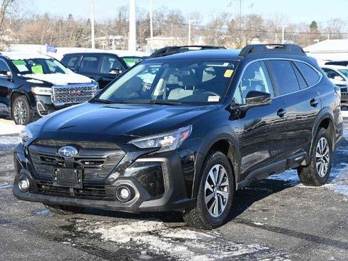 Used 2024 Subaru Outback Premium AWD/4WD image 5