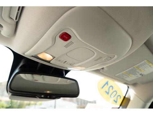 Used 2021 Jeep Renegade Latitude w/ Convenience Group image 29