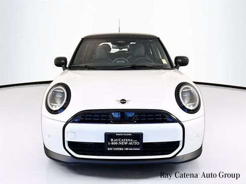 Used 2026 MINI Cooper 2-Door Hardtop FWD image 2