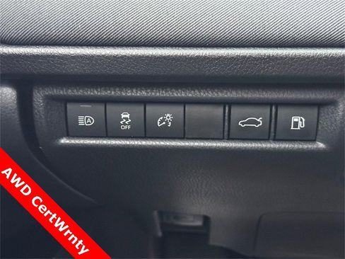 Used 2025 Toyota Camry LE w/ Convenience Package image 29