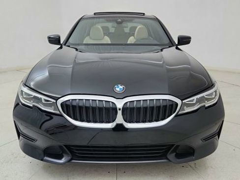 Used 2022 BMW 330i Sedan w/ Driving Assistance Package RWD image 2