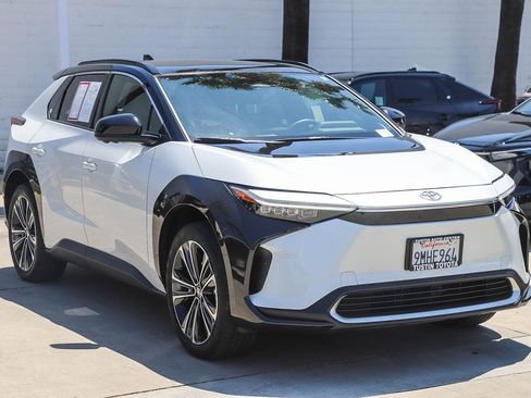 Certified 2024 Toyota bZ4X AWD w/ Weather Package image 3