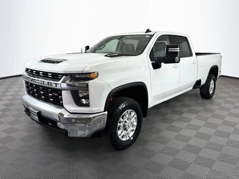 Used 2023 Chevrolet Silverado 3500 LT w/ Convenience Package AWD/4WD image 3