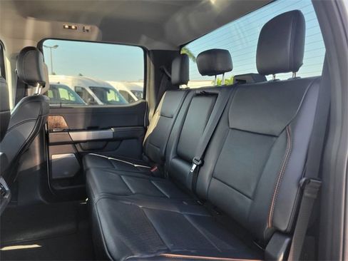 Certified 2025 Ford F250 Lariat w/ Chrome Package image 9