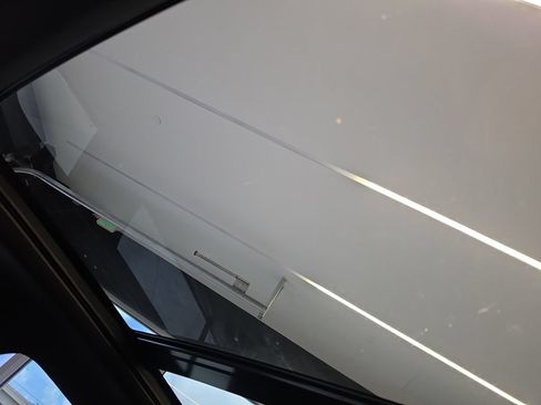 Used 2021 Cadillac XT4 Sport FWD image 29