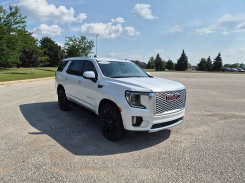 Used 2023 GMC Yukon Denali AWD/4WD image 4