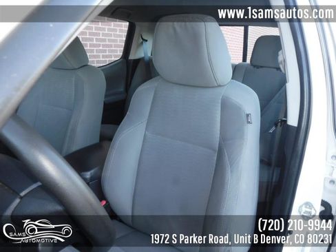 Used 2016 Toyota Tacoma SR image 14
