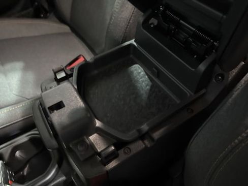 Used 2025 Jeep Wrangler Unlimited Sport AWD/4WD image 12