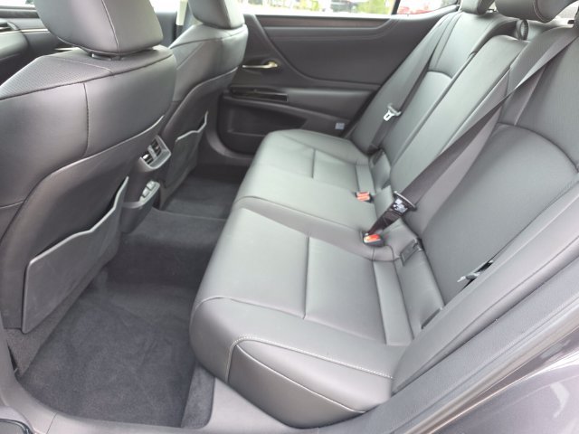 Used 2025 Lexus ES 350 w/ Premium Package FWD image 17