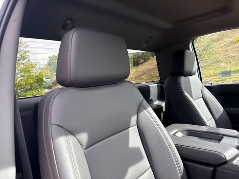 Used 2026 Chevrolet Silverado 1500 W/T w/ WT Safety Package RWD image 23