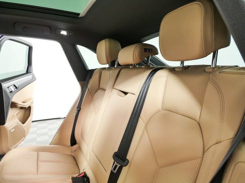 New 2026 Porsche Macan AWD/4WD image 23