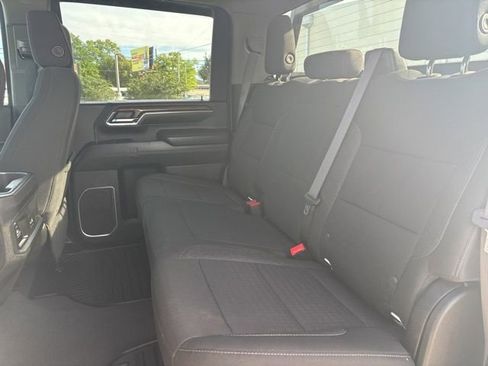 Used 2024 Chevrolet Silverado 3500 LT w/ Convenience Package image 14