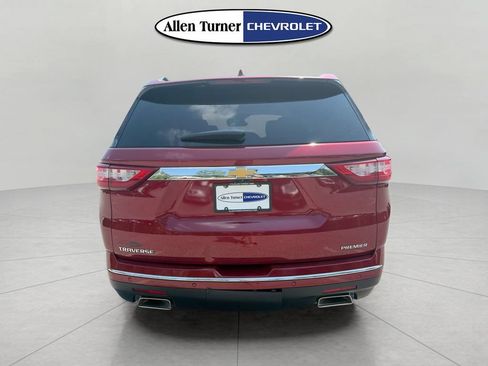 Used 2019 Chevrolet Traverse Premier w/ Driver Confidence II Package FWD image 5