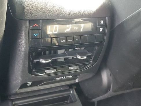Used 2022 Jeep Grand Cherokee L Laredo AWD/4WD image 13