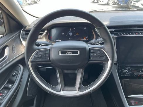 Used 2021 Jeep Grand Cherokee L Limited AWD/4WD image 19