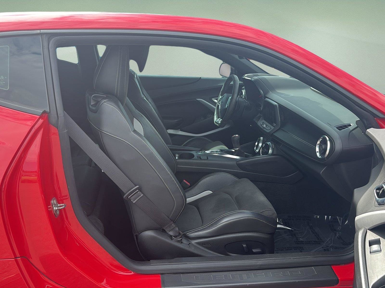 Used 2018 Chevrolet Camaro SS RWD image 12