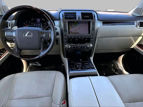 Used 2017 Lexus GX 460 Luxury AWD/4WD image 15