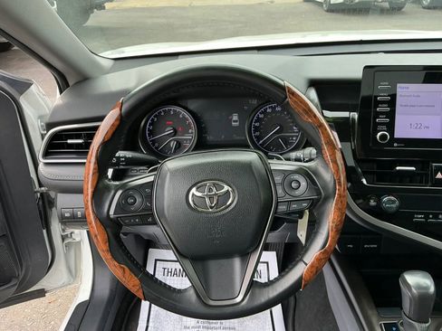 Used 2023 Toyota Camry SE image 18