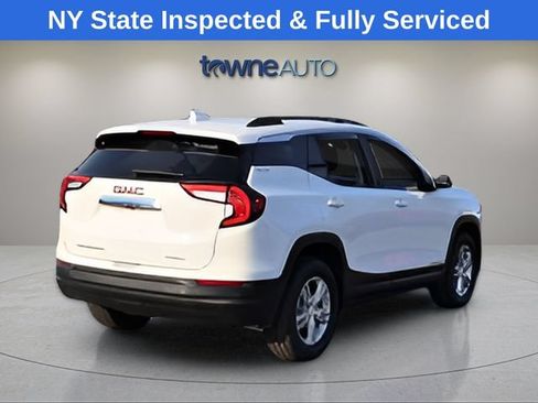 Used 2023 GMC Terrain SLE w/ Driver Convenience Package AWD/4WD image 5