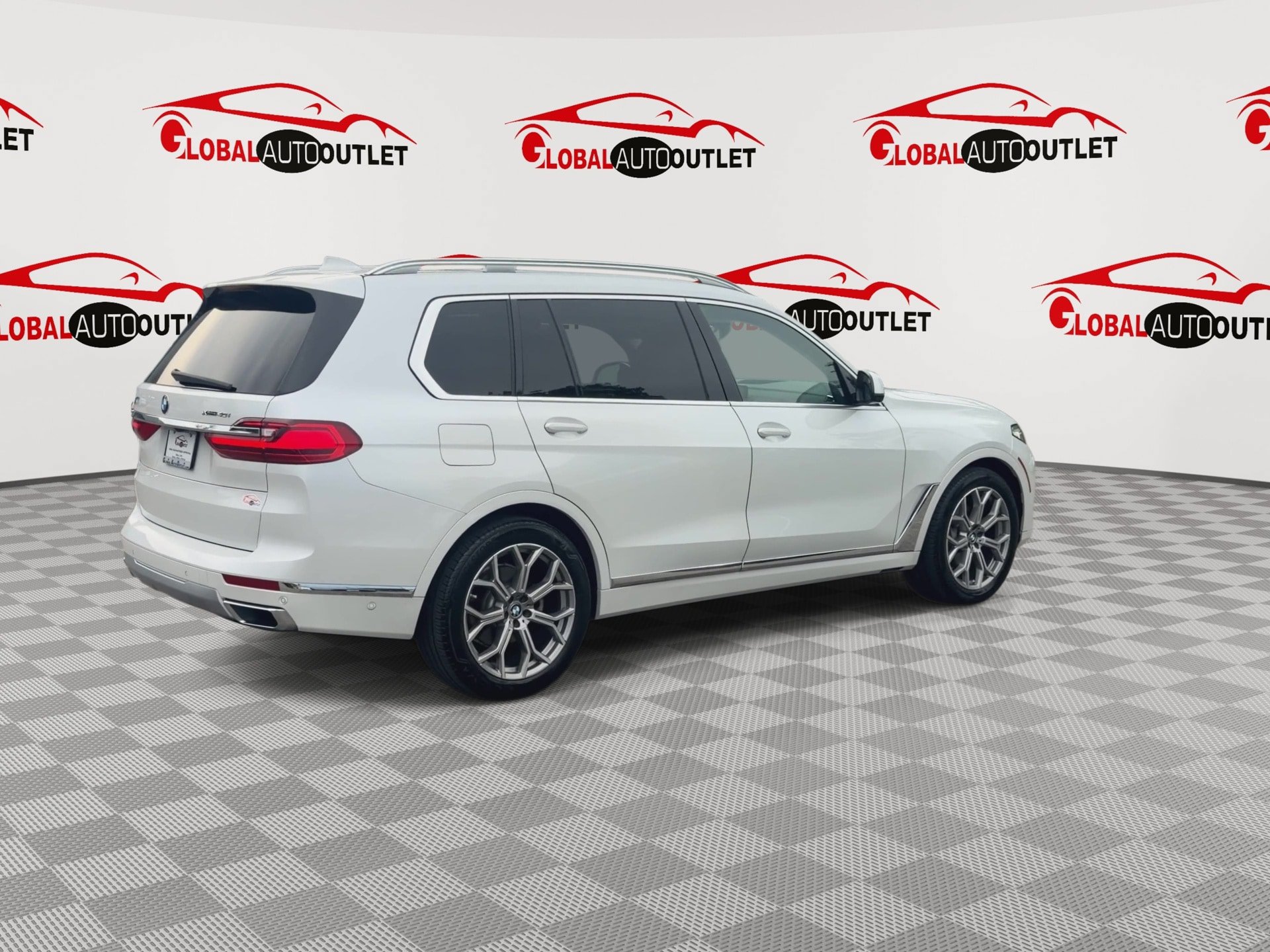 Used 2019 BMW X7 xDrive40i w/ Premium Package AWD/4WD image 8