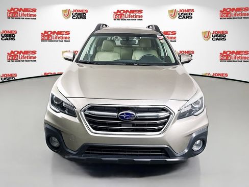 Used 2019 Subaru Outback 2.5i Limited AWD/4WD image 14