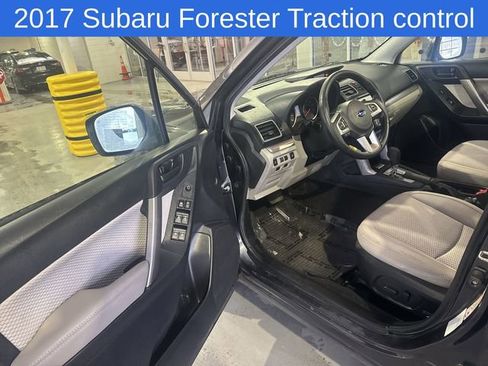 Used 2017 Subaru Forester 2.5i Premium w/ All-Weather Package image 12
