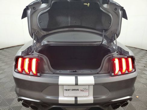 Used 2021 Ford Mustang Shelby GT500 w/ Technology Package RWD image 8