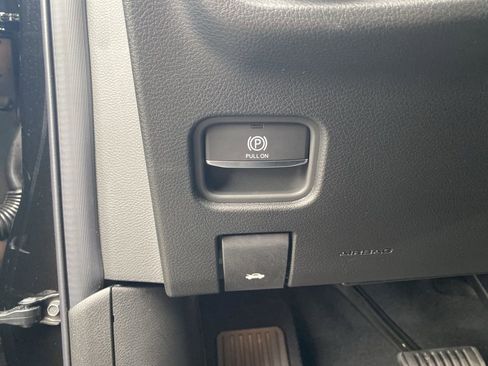 New 2025 Jeep Grand Cherokee Limited w/ Luxury Tech Group II image 15