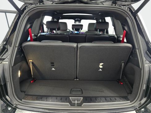 New 2026 Mercedes-Benz GLB 35 AMG 4MATIC image 12