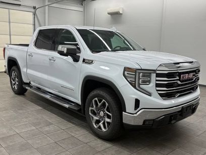 New 2026 GMC Sierra 1500 SLT w/ SLT Premium Package