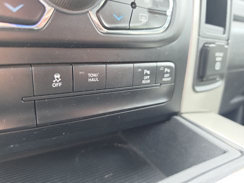 Used 2017 RAM 1500 Big Horn AWD/4WD image 33