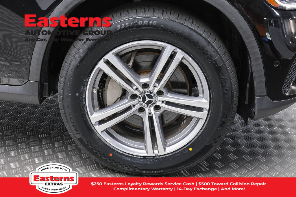 Used 2022 Mercedes-Benz GLC 300 4MATIC w/ Multimedia Package Lite image 33