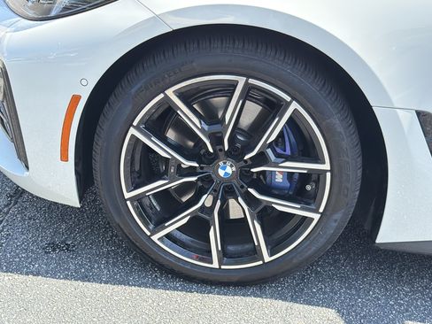 Used 2026 BMW i4 xDrive40i w/ M Sport Package AWD/4WD image 29