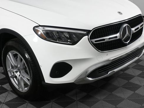 Certified 2025 Mercedes-Benz GLC 300 4MATIC image 34