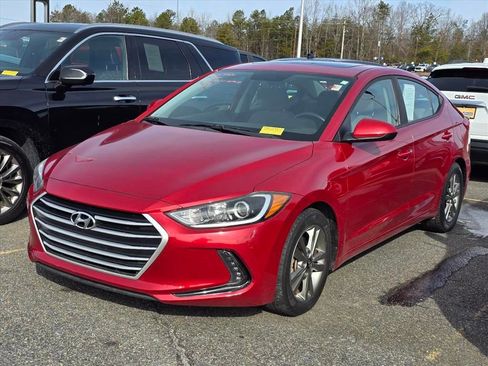 Used 2018 Hyundai Elantra Value Edition FWD image 2