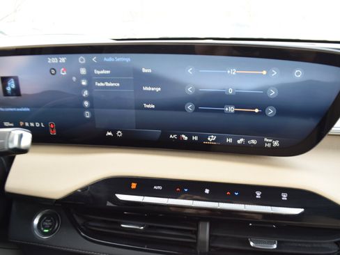 Used 2025 Buick Enclave Preferred image 19