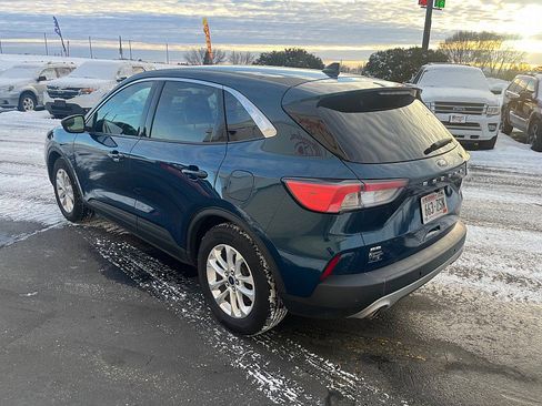 Used 2020 Ford Escape SE image 8
