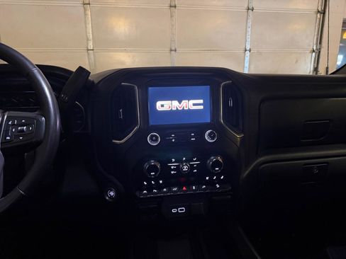 Used 2021 GMC Sierra 1500 AT4 w/ AT4 Premium Package image 16
