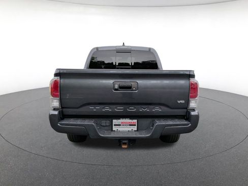 Used 2023 Toyota Tacoma TRD Sport AWD/4WD image 4