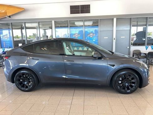 Used 2020 Tesla Model Y Long Range AWD/4WD image 4
